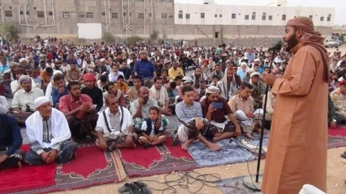 خطيب الإصلاح بعتق : يُهدّد الإنتقالي ويَصِف ماحدث في عدن انقلاب والنخبة والمقاومة مرتزقة 