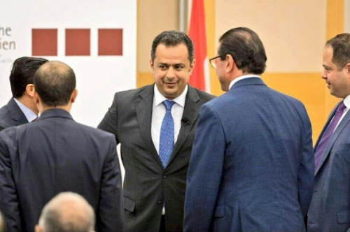 لماذا علقت حكومة الفساد والإرهاب اليمنية أعمالها في عدن !!؟؟.