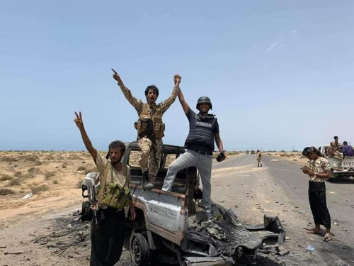 مواجهات عنيفة وقصف متبادل بين قوات الاصلاح والقوات الجنوبية في شقرة