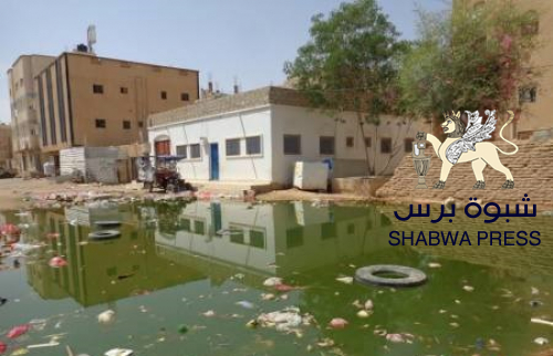 عاصمة الغاز والبترول تغرق في بحيرات الصرف الصحي
