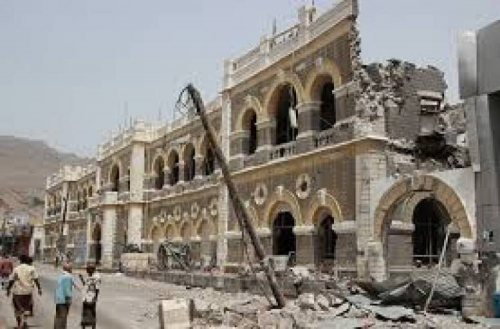 كيف دمّر النظام اليمني العاصمة عدن وحوّلها إلى قرية متهالكة!