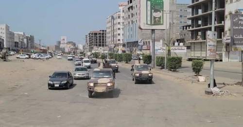 الاجهزة الامنية تنفذ تمرين الاغلاق الامني للعاصمة عدن بنجاح منقطع النظير