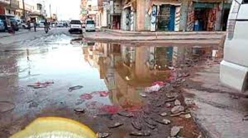 شوارع عصمة الغاز والبترول "عتق" تغرق في مياه الصرف الصحي 