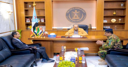 الرئيس الزُبيدي: حضرموت عُمق مهم لدولة الجنوب الفيدرالية القادمة والانتقالي يوليها اهتمامًا كبيرًا