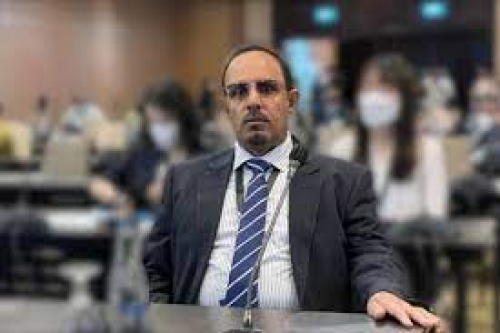 حضرموت على خطئ شبوة.. وسياسة مسك العصى من المنتصف بين طرفين