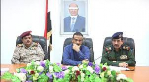 وزير الدفاع "الداعري" يتعاطف ويبرر أعمال المتمردين في شبوة 