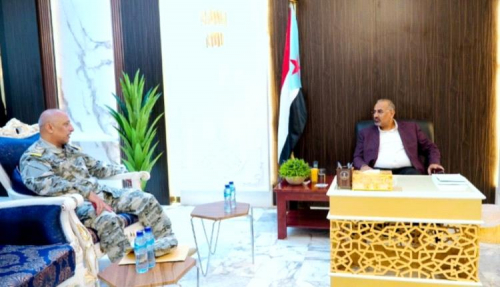 الرئيس الزُبيدي يشدد على أهمية تعزيز قدرات خفر السواحل