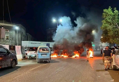 يجب نقل الاحتجاجات من الشوارع إلى قصر معاشيق حيث يقبع الفاسدون المعذبون لعباد الله