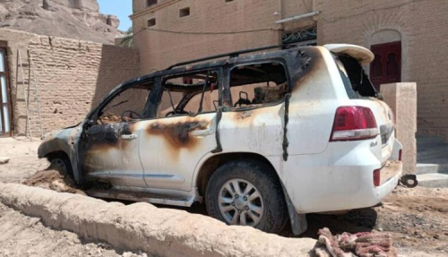 بعد ضرب مرجان: عناصر إصلاح حضرموت يحرقون سيارة باجابر