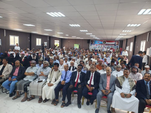 انتقالي حضرموت يرفض تقسيم المحافظة ويؤكد جنوبيتها في دولة فيدرالية
