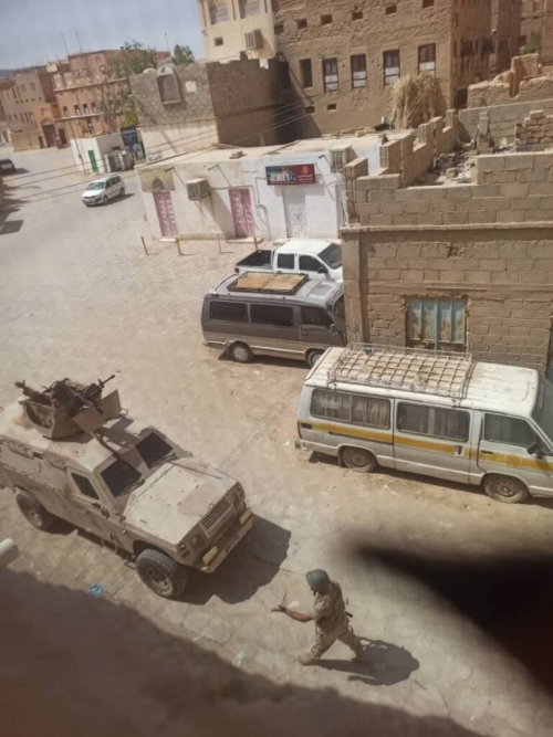 عاجل: اشتباكات عنيفة بين قوات أمنية ومحتجين في تريم على خلفية تصاعد الغضب الشعبي