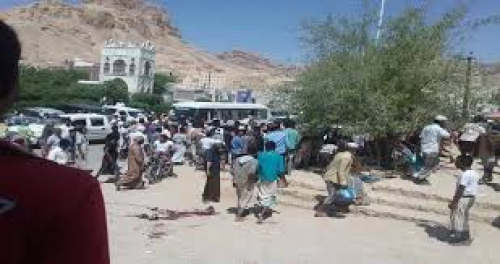 عاجل: قوات الجعيملاني تعتقل 35 شاب في تريم وتنقلهم إلى سيئون لإخضاعهم للتعذيب(أسماء)