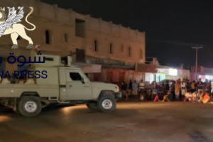 عاجل: أبناء تريم يغلقون الطريق الدولي باجسامهم العارية وقوات الجعميلاني تقف عاجزة