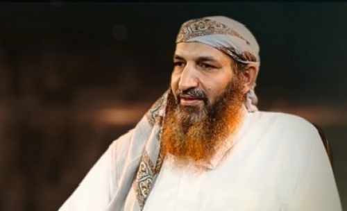 القيادي الإرهابي "إبراهيم البنا" يسرح ويمرح في مأرب والأمن السياسي يلاحق الإعلاميين