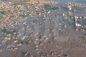 بعد كارثة السيول.. القاضي الحريري يطالب بالمحاسبة القانونية