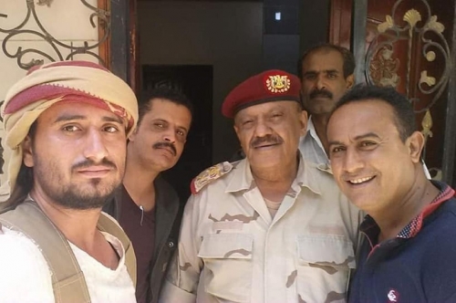 ناطق العسكرية بعدن : ليس من صلاحية المقدشي عزل قائد المنطقة بل الرئيس هادي 