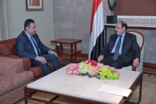 قيادي في الانتقالي يكشف عن أسماء وفد الشرعية المشارك في حوار جدة