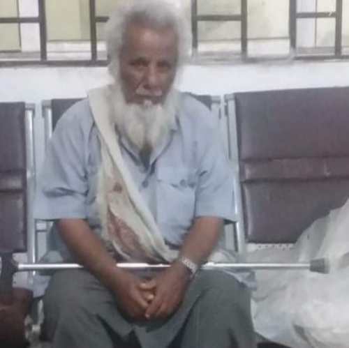 ميليشيا الإخوان الإرهابية تعتقل أحد كبار السن بعد عودته من فعالية المصينعة