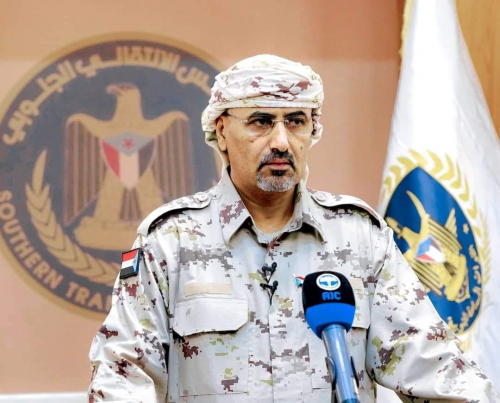 بيان الرئيس الزبيدي دفع الرباعية الدولية لأعادة النظر بسياستها في الجنوب.