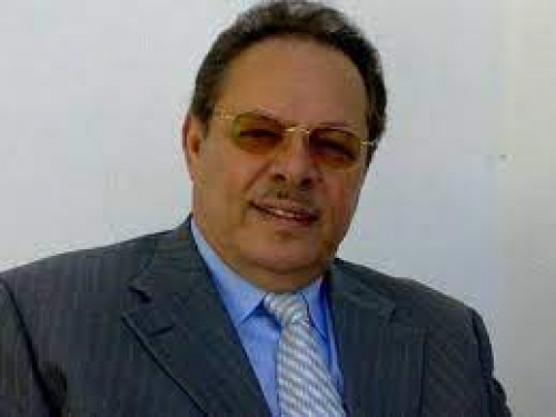 علي ناصر محمد: الشرعية اليمنية تعاني من تشققات وما يجري في عدن والمحافظات الجنوبية شيء خطير