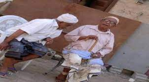 كان يقود عطروش الكفيف إلى مسجده كل أذان.. "عمر نسير" شاعر زنجبار