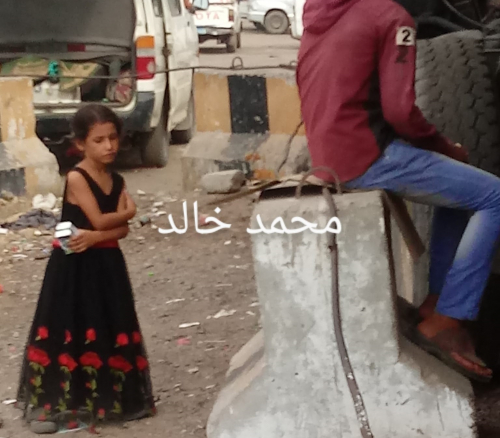النازحون اليمنيون الساسة والمتسولون يسرقون موارد الجنوب وريالات أبنائه