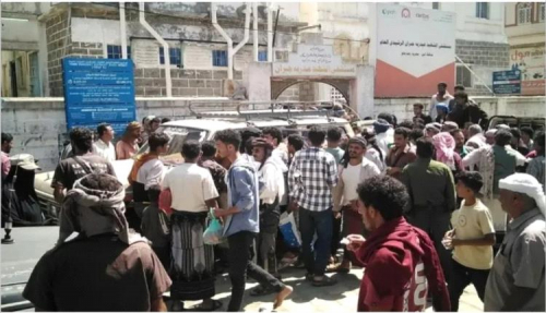 انفجار سيارة تعمل بالغاز في يافع أبين وسقوط جرحى