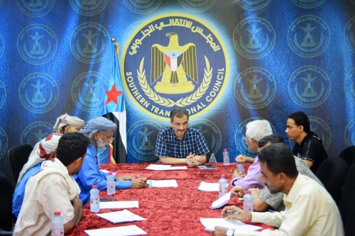 لملس يبحث مع قيادة انتقالي شبوة التحديات التي تشهدها المحافظة وسبل مواجهتها.