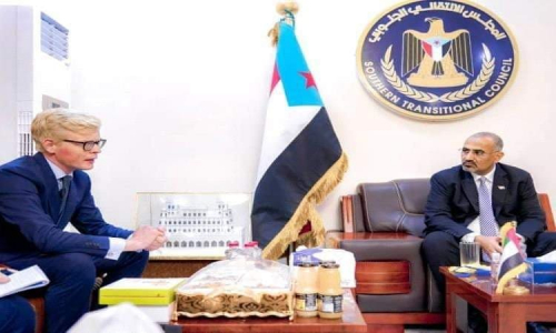 محلل سياسي: زيارة المبعوث الأممي إلى عدن تؤكد وجوب رسم ملامح حل سياسي لازمة اليمن وقضية الجنوب حلا عادلا