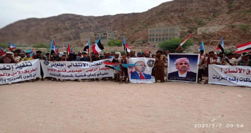 أبناء "الصعيد" يطالبون بعودة قوات النخبة الشبوانية وتسليم الملف العسكري والامني لقوات الامارات