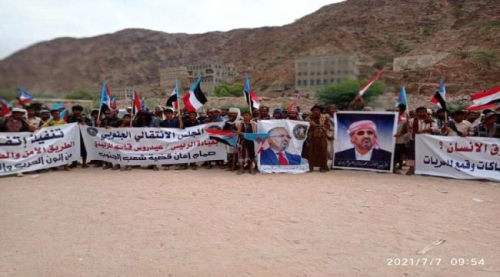مشائخ وقيادات عسكرية من شبوة..مليشيا الإخوان غير جادة في قتال الحوثي وتهدف إلى إستنزاف التحالف 