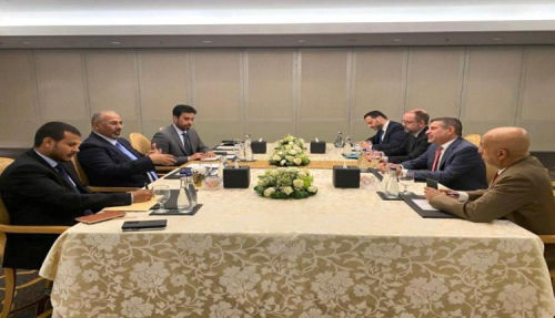الرئيس الزُبيدي يجتمع بسفير الولايات المتحدة الأمريكية