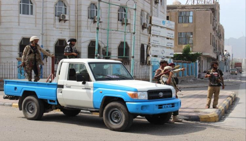 مواكب همجية لكبار المسئولين في عدن تثير غضب المواطنين