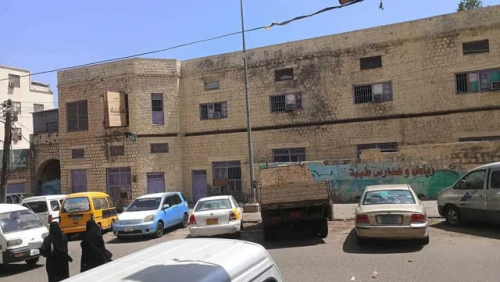 علي ناصر محمد.. من دماء يناير إلى بيع المعهد الفني عدن بـ 2 مليون دولار
