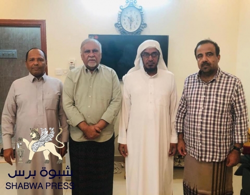 كاتب صحفي : "حسين بن شعيب" كذب على شعب الجنوب ولم يعترض على اجتياح الجنوب  