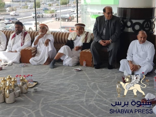 البيض يعّلق على "لقاء الرومانسية" ويصفه بلعب "المغامرون" في الوقت الضائع 