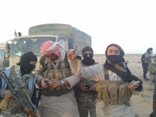 زعيم القاعده بوادي حضرموت يظهر للملأ بسيئون متوعداً التحالف بمزيد من الهجمات