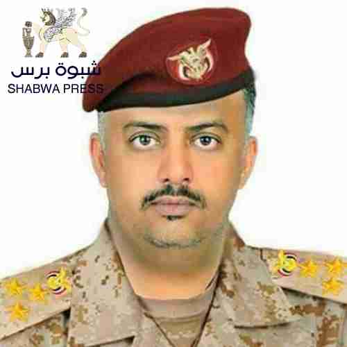 "سيف القفيش" ينهب مرتبات جنود اللواء 115 بلـودر