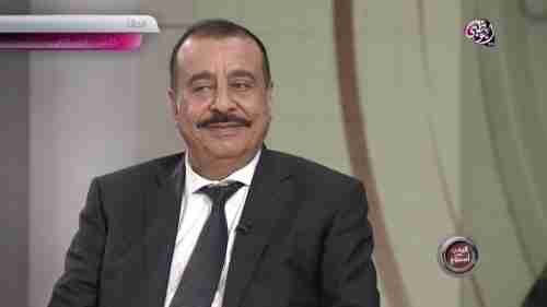 بن بريك: تسليم السلاح الثقيل يعني أن نسلم رقابنا للإصلاح والإرهاب