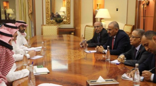 الرئيس الزبيدي يبحث مع السفير السعودي آلية تنفيذ اتفاق الرياض