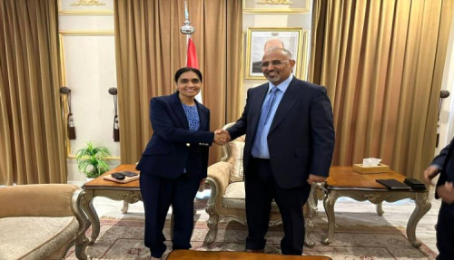 ضابط جنوبي يحذّر الإنتقالي: لست مجبرآ على توقيع مشروع ينتقص من حق الجنوب اقامة دولته