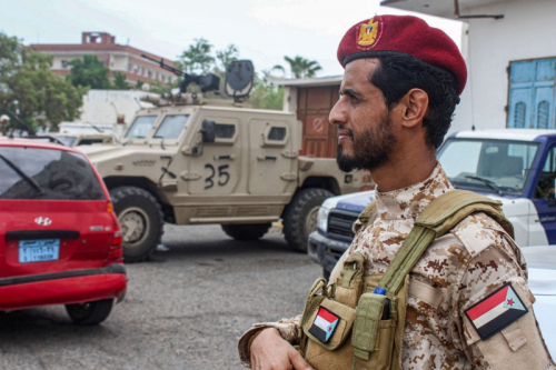ابين وقبائلها أكبر من ان يمثلها انصاف الرجال