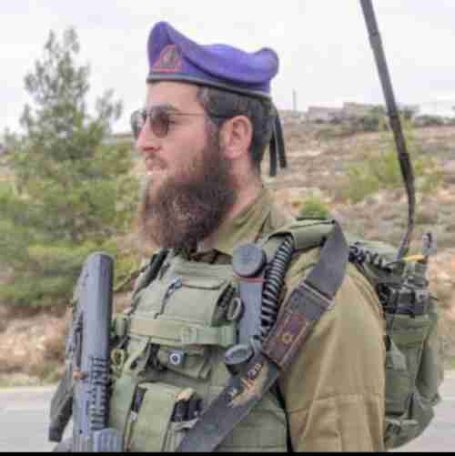حاخامات اليهود يقاتلون عسكريا في الميدان وعلماء السنة يخذّلون المقاومين 