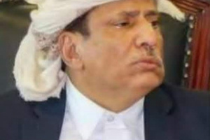 محافظ المهرة.. تمرد وفساد يهددان جدية الحكومة ويستوجب الإقالة والمحاسبة