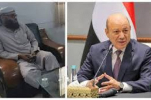 صدام وشيك في رأس العارة بين العمالقة ودرع الوطن اليمنية الموالية لولي الأمر رشاد العليمي