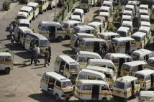 لوجه الله.. امنعوا الباصات وأعيدوا باصات النقل العامة