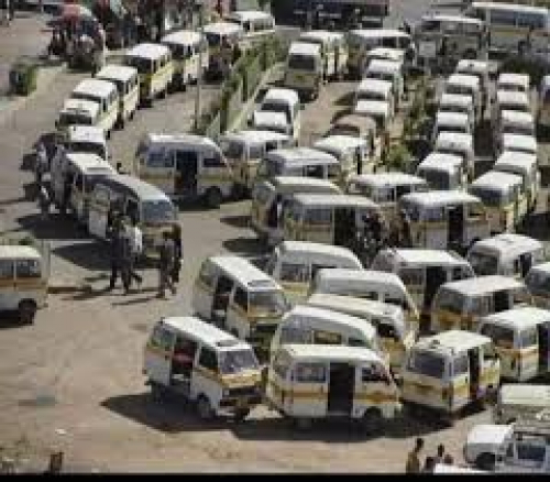 لوجه الله.. امنعوا الباصات وأعيدوا باصات النقل العامة