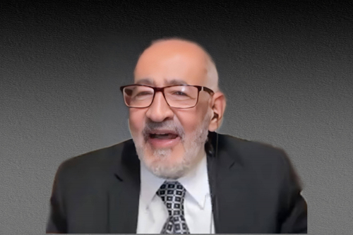 الحكيمي يكشف اللحظات الأخيرة للحمدي ويفضح معركة الرواية المفبركة