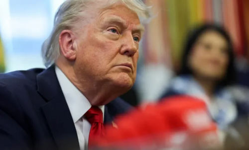 الإخوان يبدأون سحب أرصدتهم في أمريكا قبل قرار ترامب المرتقب بتصنيفهم تنظيماً إرهابياً