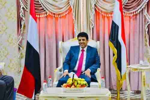 المحافظ "باكريت" يترأس اجتماعا للجنة الفرعية للخطة والموازنة